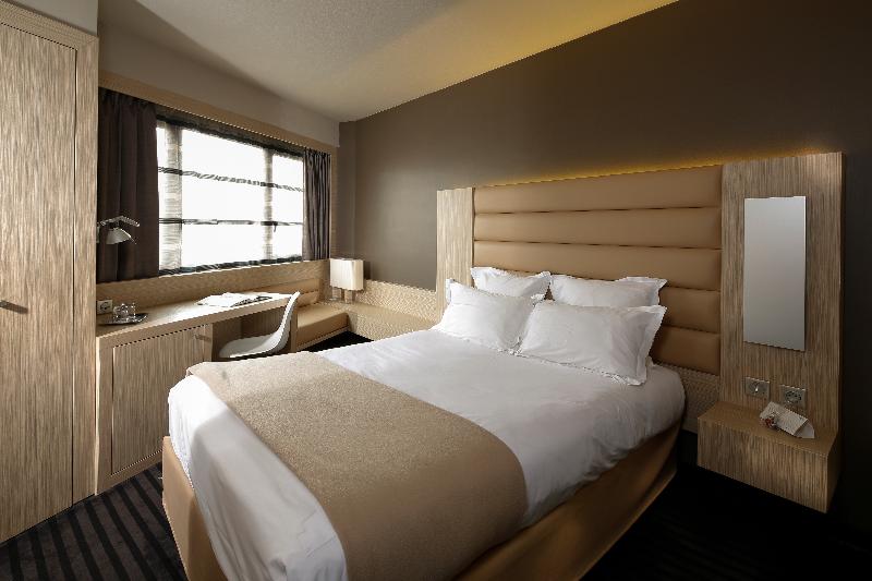 اتاق استاندارد یک نفره, De Brienne