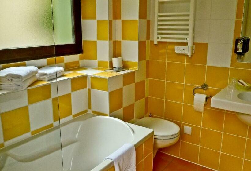 클래식 룸, Des Marquisats