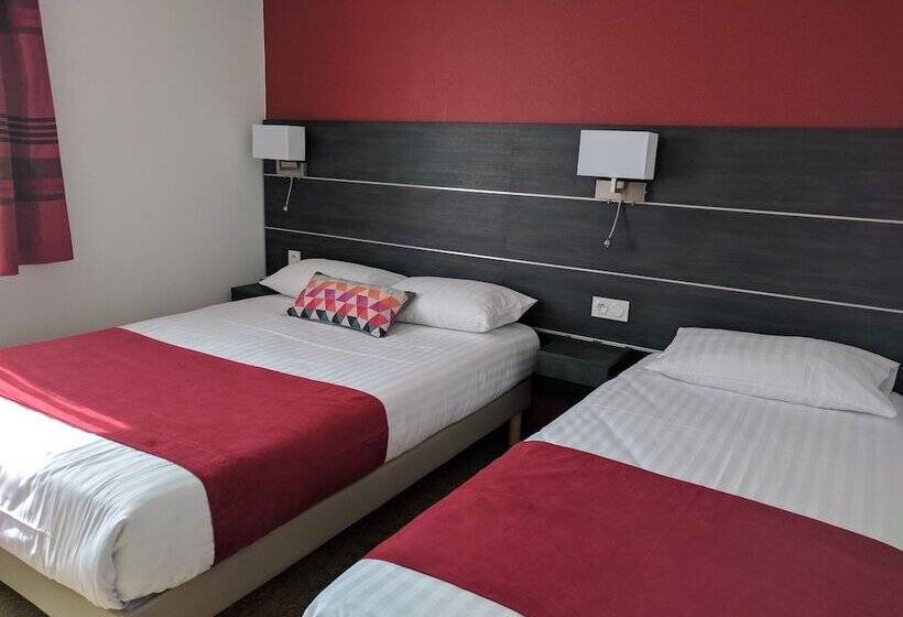 Трехместный Номер Комфорт, Hôtel Chantepie