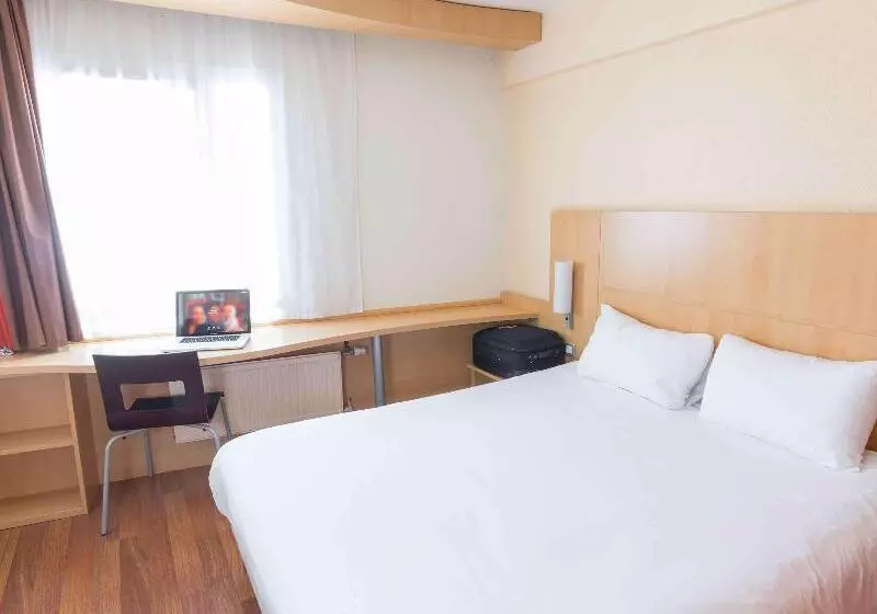 Quarto standart cama de casal, Ibis Dunkerque