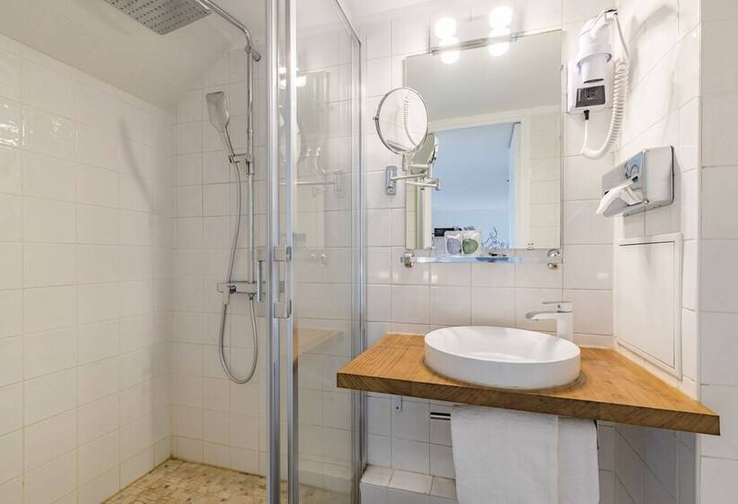 ファミリールーム, Korner Opera