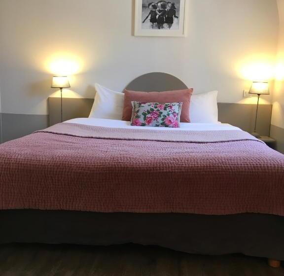 غرفة ديلوكس, L Adresse