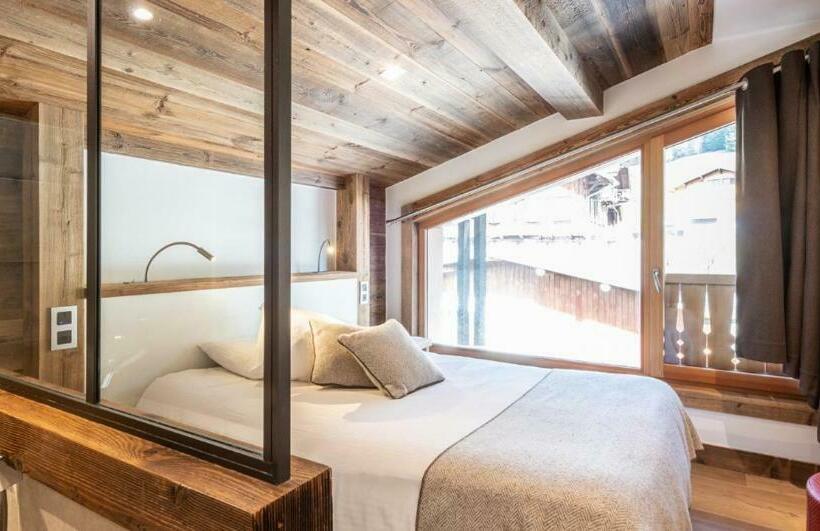 اتاق عادی یک تخته, Le Petit Dru