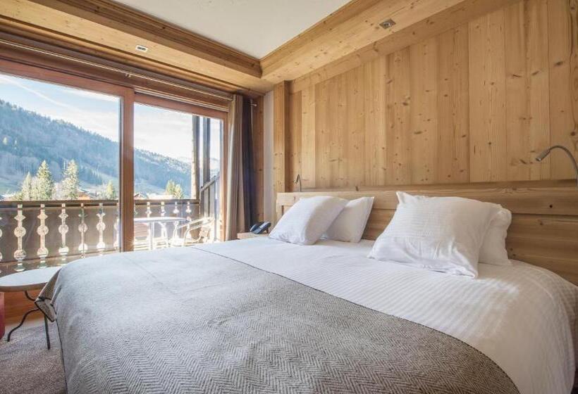 اتاق کلاسیک سه تخته, Le Petit Dru