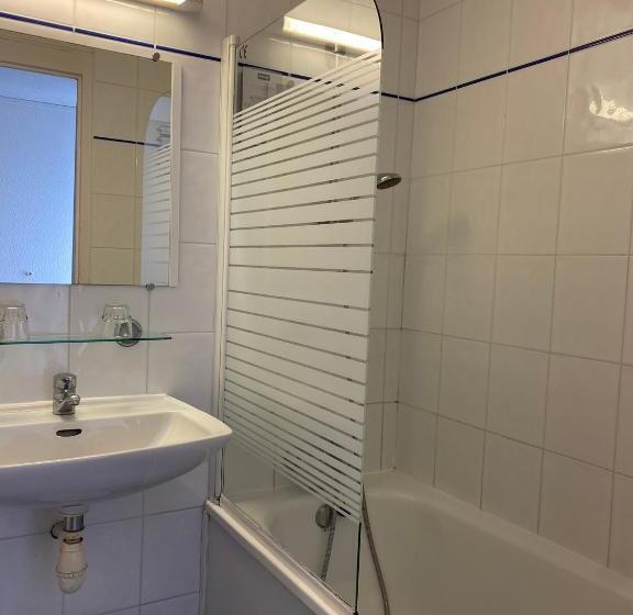 Номер Стандарт, Shelder Hôtel Cherbourg En Cotentin Equeurdreville