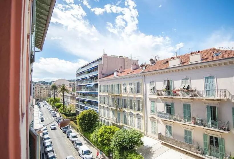 Standard Triple Room, Boréal Nice