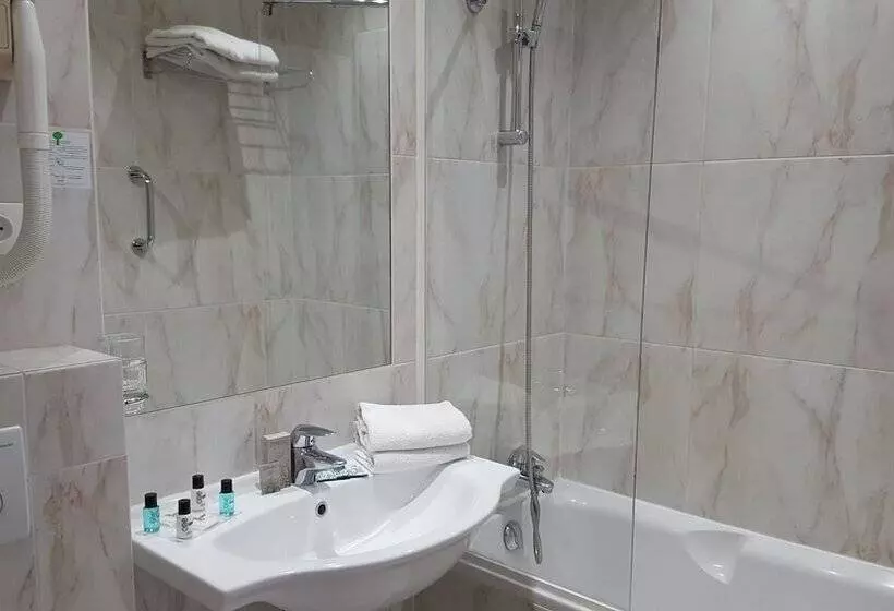 Standard Triple Room, Boréal Nice
