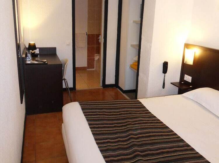Номер Стандарт, Brit Hotel Opal Centre Port