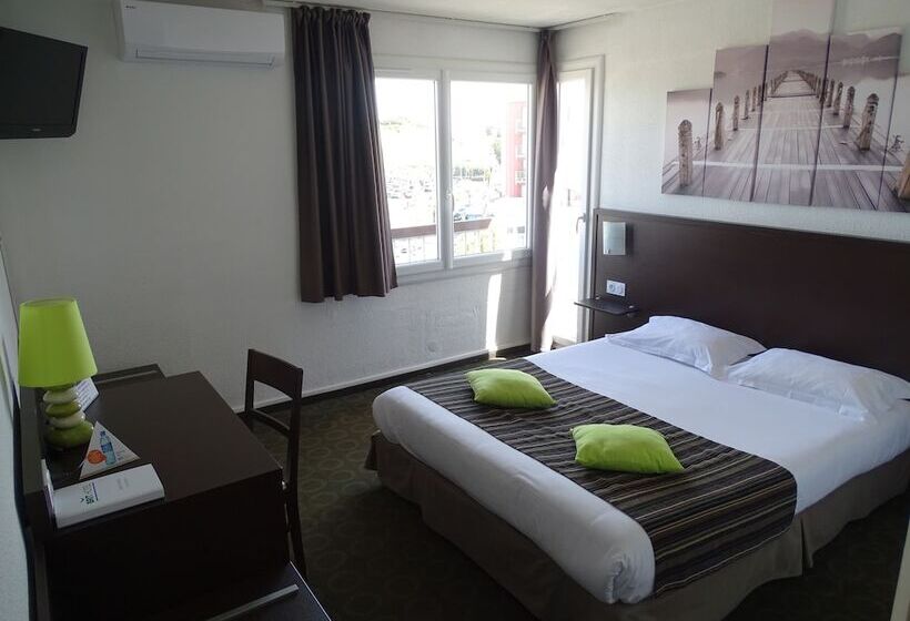 Номер Стандарт, Brit Hotel Opal Centre Port
