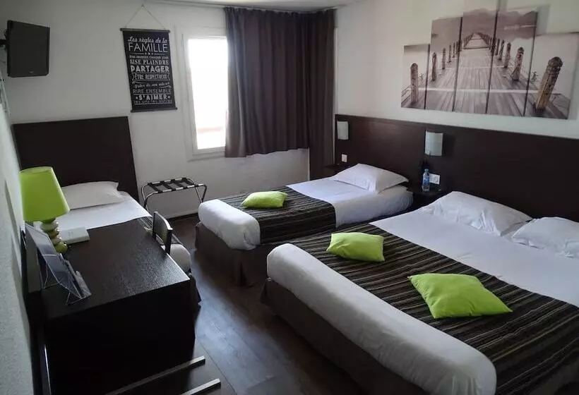اتاق خانوادگی, Brit Hotel Opal Centre Port