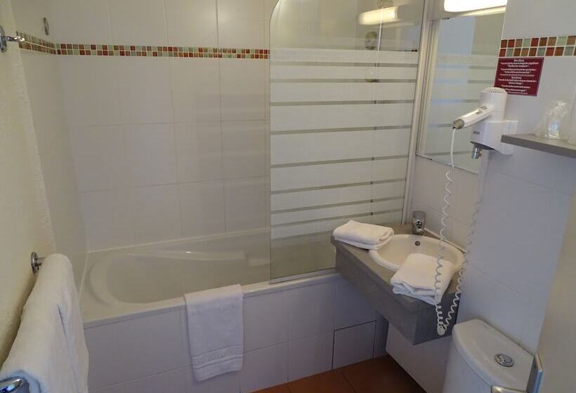 חדר סופריור עם מרפסת, Brit Hotel Opal Centre Port