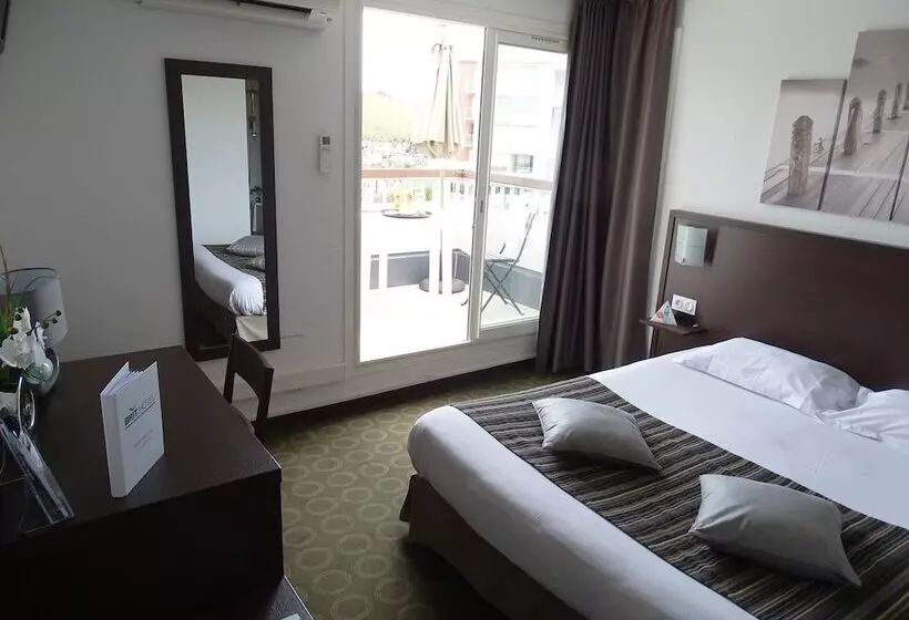 Superior Room with Terrace, Brit Hotel Opal Centre Port