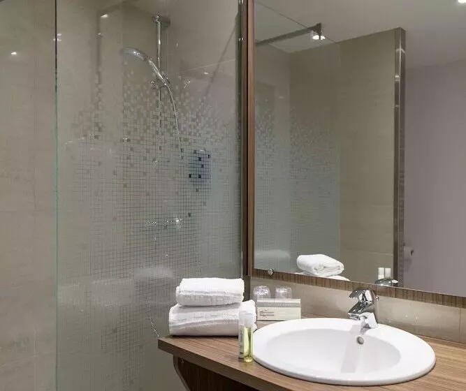 スーペリアールーム, Brit Hotel Toulouse Colomiers – L’esplanade