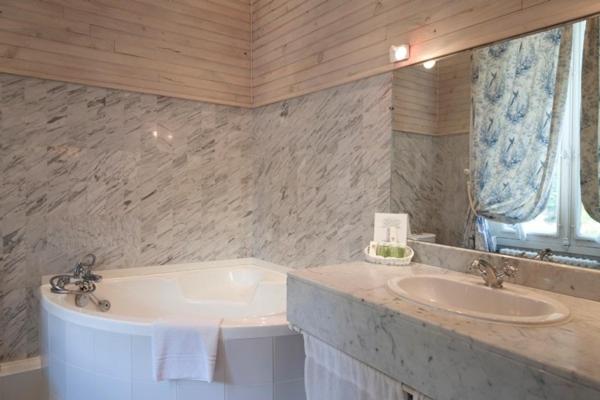 Номер Superior, Domaine D Auriac  Relais & Chateaux