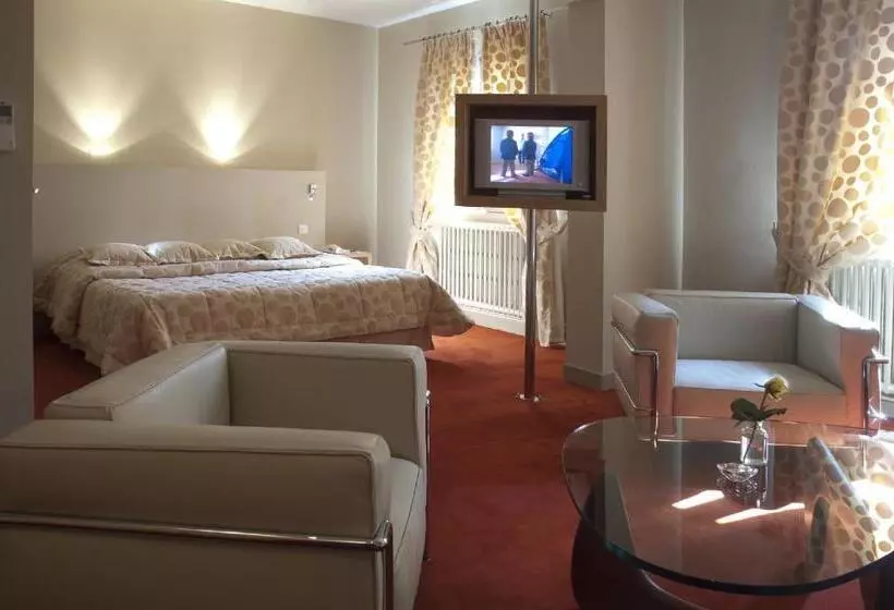 デラックスジュニアスイート, Domaine D Auriac  Relais & Chateaux