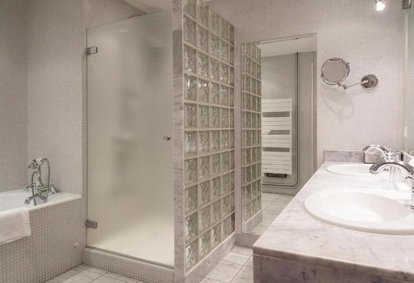 Полулюкс Повышенной Комфортности, Domaine D Auriac  Relais & Chateaux