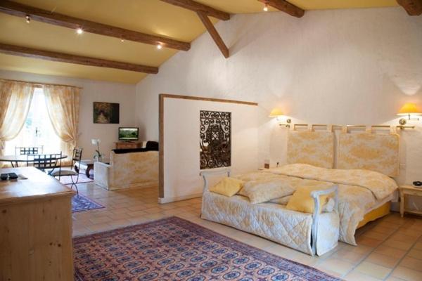 스위트, Domaine D Auriac  Relais & Chateaux