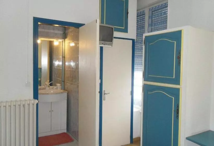 Standard Kolmen Hengen Huone, Durand Le Patio
