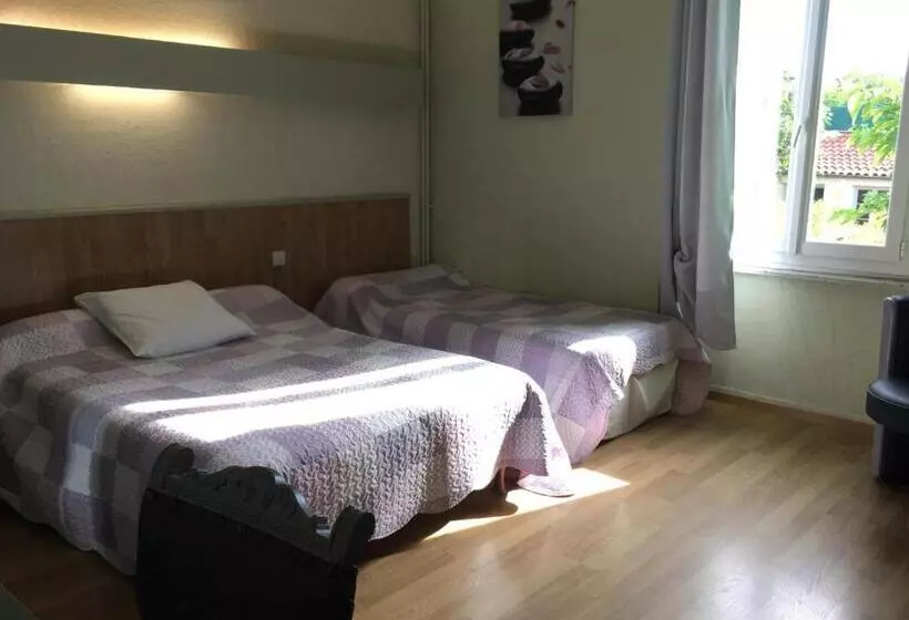 Standard Kolmen Hengen Huone, Durand Le Patio