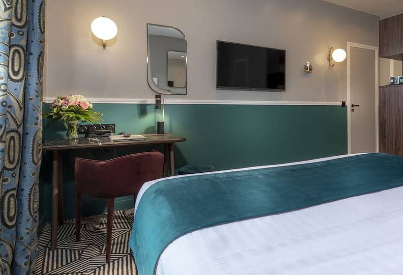 اتاق کلاسیک, Elysa Luxembourg