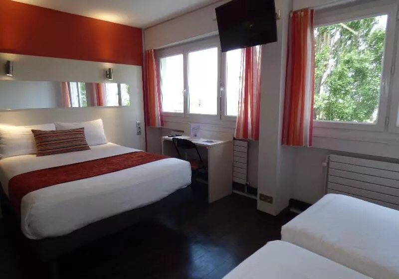 اتاق خانوادگی, Cit Hotel Escatel