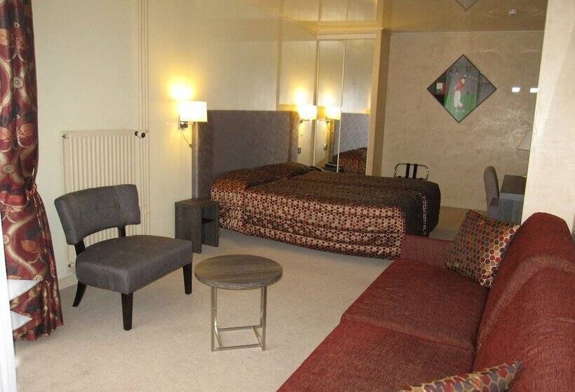 수피리어 트리플 룸, Harvey