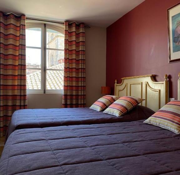 חדר סטנדרט לארבעה, Hôtel Du Musée