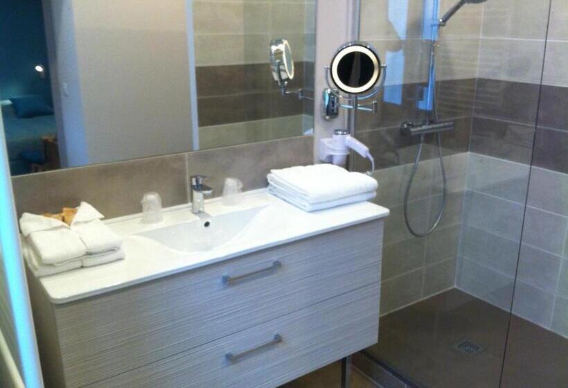 סוויטה, Hôtel Du Musée