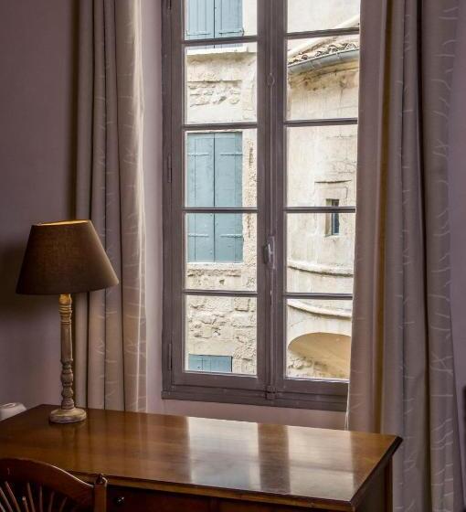 חדר סטנדרט לארבעה, Hôtel Du Musée