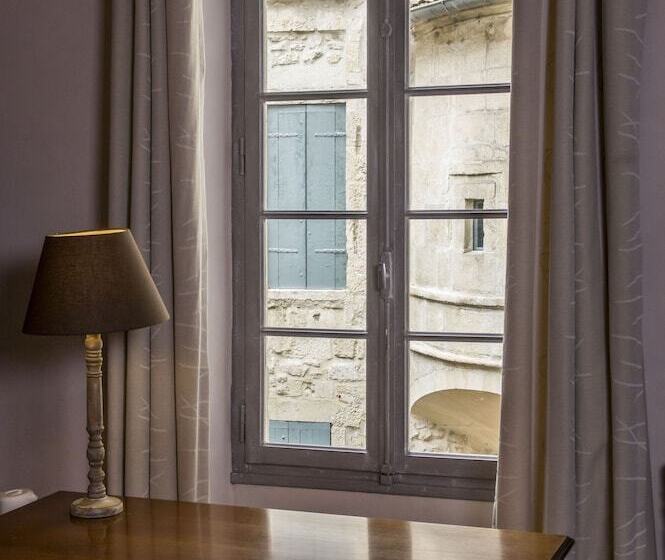 חדר סטנדרט לארבעה, Hôtel Du Musée