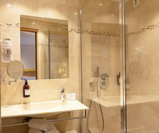 标准单人间, Escaletto