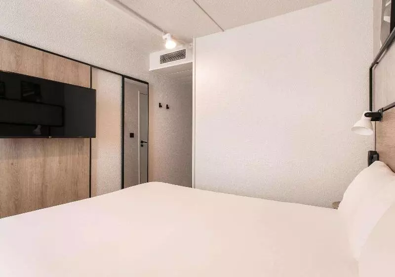 Quarto standart cama de casal, Ibis Avignon Sud