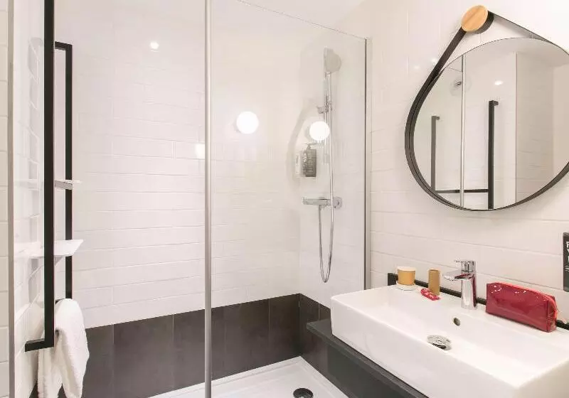 Quarto standart cama de casal, Ibis Avignon Sud