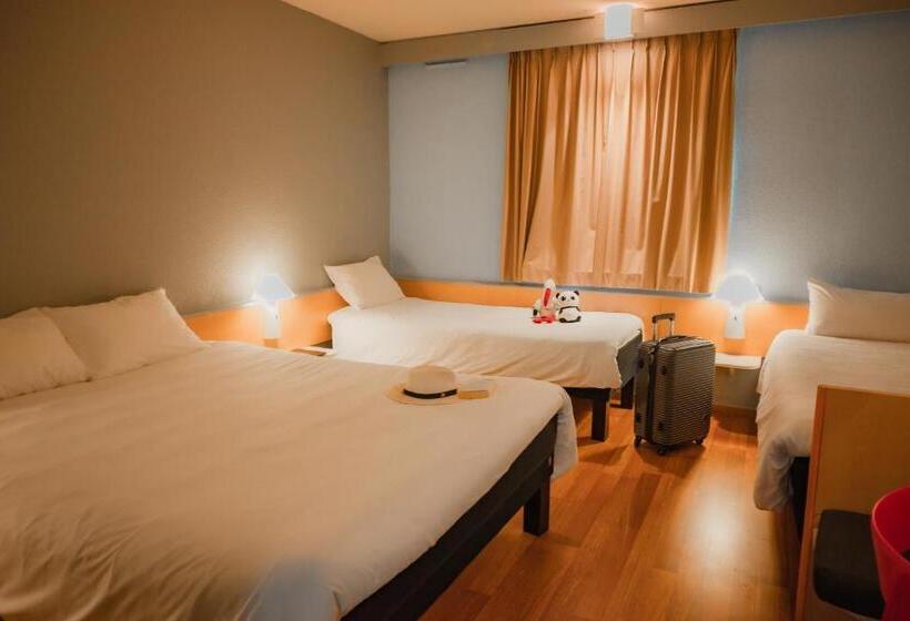 4인용 스탠다드 룸, Ibis Colmar Est   Hotel Restaurant En Alsace