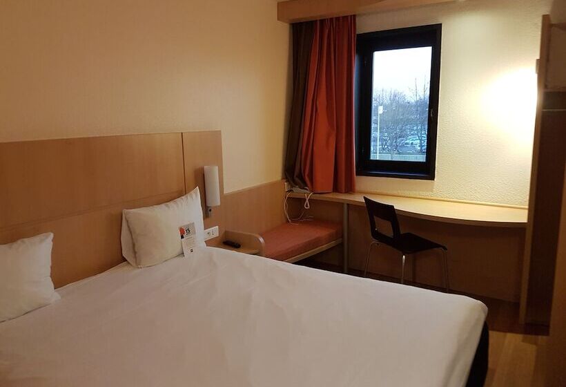 ダブルベッドスタンダードルーム, Ibis évry Courcouronnes