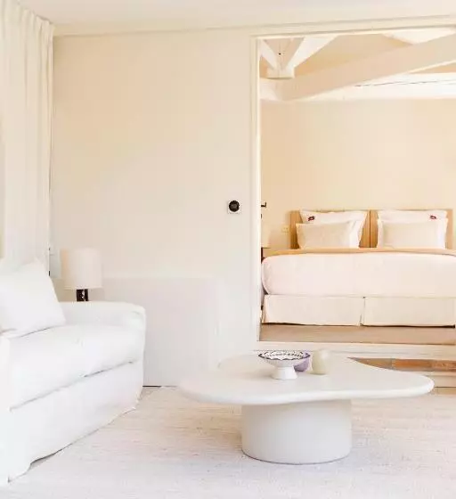 سوییت, La Bastide De Saint Tropez