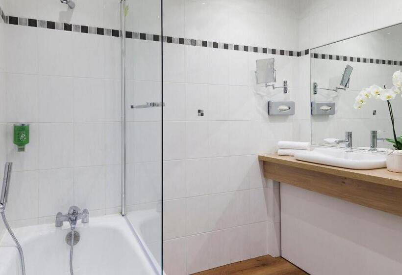 غرفة قياسية ثلاثية, Le Soleia Nice Boutique Hôtel