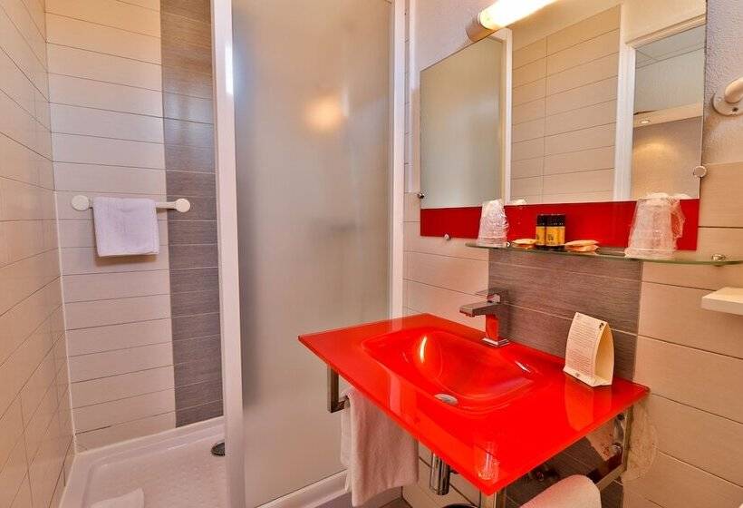 家庭间, Le Chardon Bleu