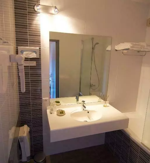 ガーデンビュースタンダードルーム, Logis Hotel Restaurant La Porte Des Cévennes