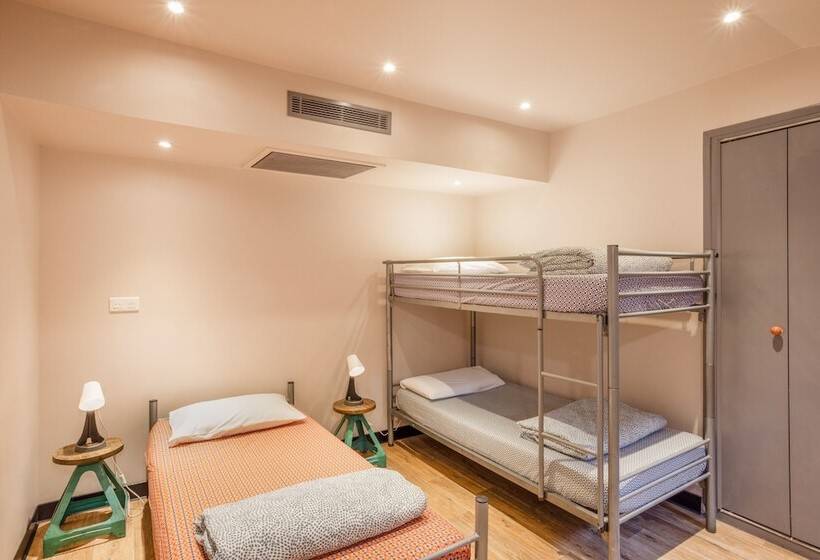 Номер Стандарт Трехместный, Villa Saint Exupery Beach Hostel