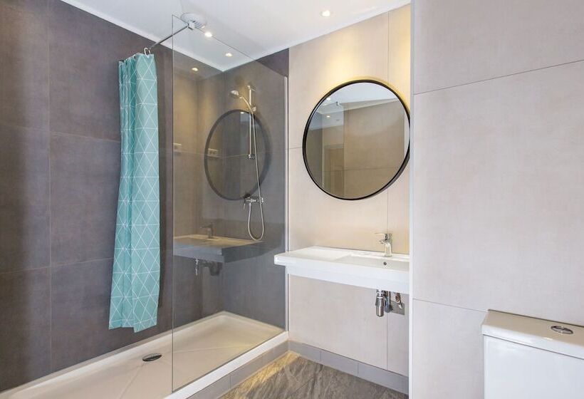 ルームシェアのワンベッド, Villa Saint Exupery Beach Hostel