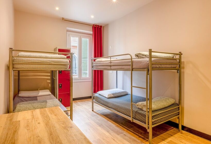 Кровать в Общей Комнате, Villa Saint Exupery Beach Hostel