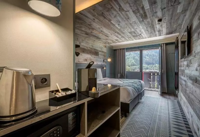 Standard-huone Näkymä, Chalet Hôtel Le Prieuré & Spa