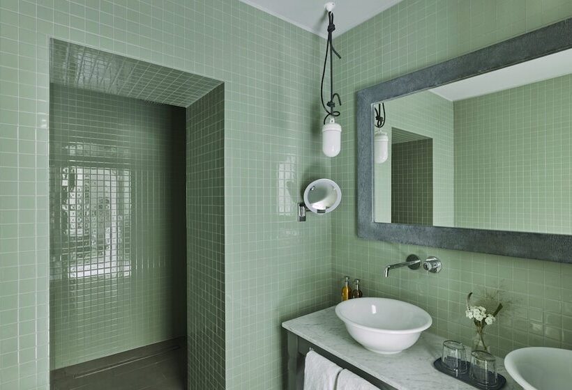 Номер Стандарт, Como Le Montrachet