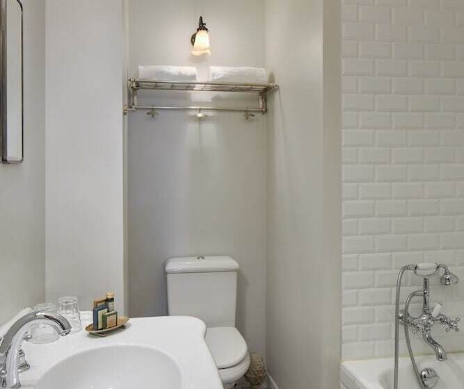 غرفة كومفورت, De l'Atelier