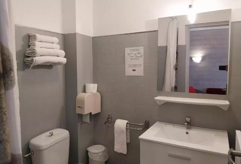 اتاق استاندارد, Hôtel L Oustalet