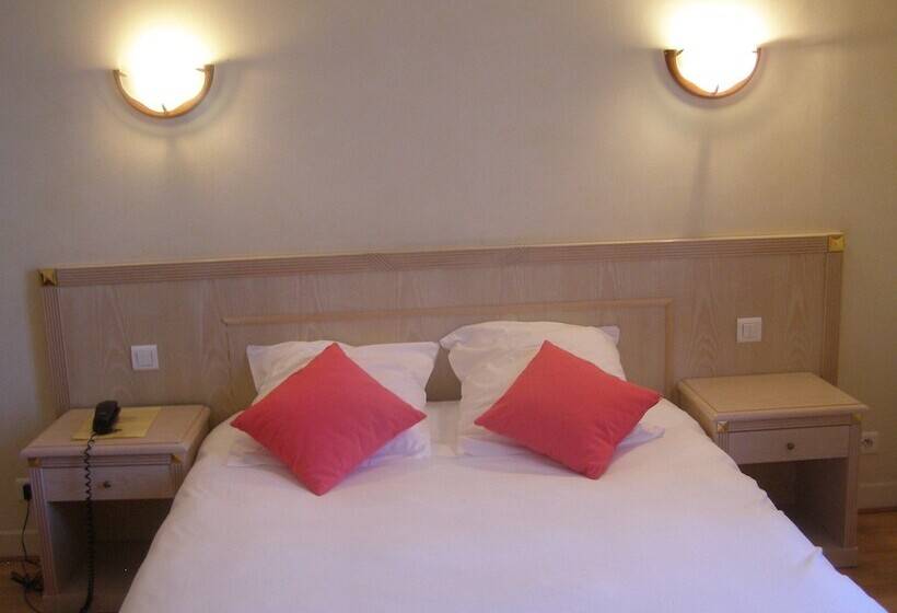 Номер Стандарт, Hôtel Le Chêne Vert
