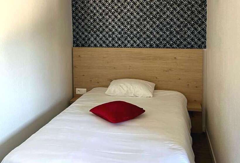 Номер Стандарт, Kyriad Vannes Centreville