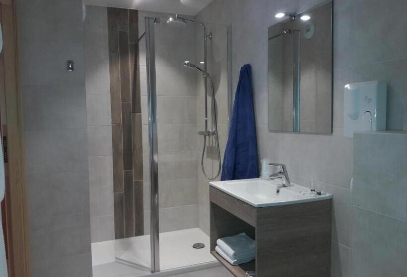 四人标准间, Le Chabi