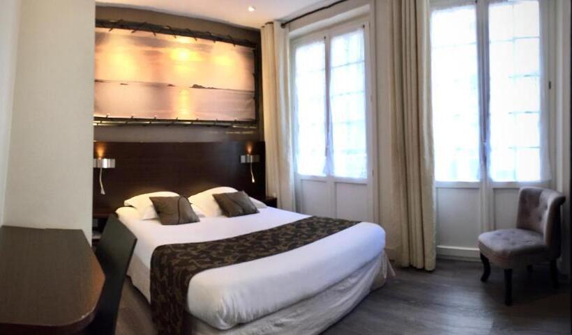 Comfort room with balcony, Le Croiseur Ginette   Reouverture Après Travaux Avril 2025